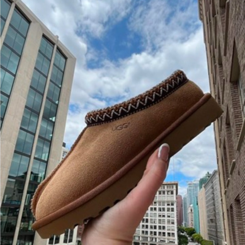 Women’s UGG Tasman Chestnut Slip On Slippers NIB
